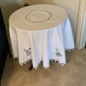 Elegant White Floral Table Topper with Embroidery